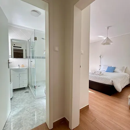 Apartment Modern & Comfy - 4min Walk, Balcony, 3 Bedroom Gafanha da Nazaré